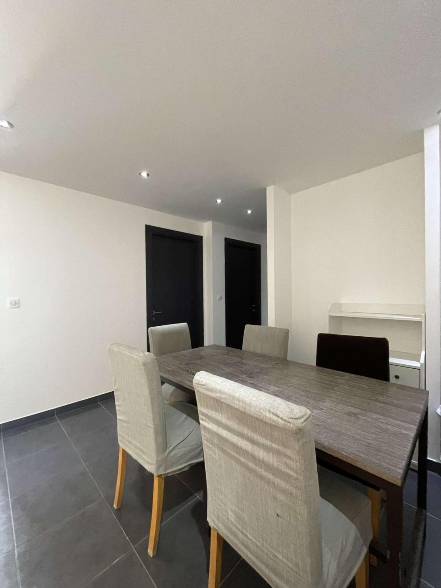 Appartement Neuf, 2 Chambres, Terrasse Plein Sud A Сент-Максим Экстерьер фото